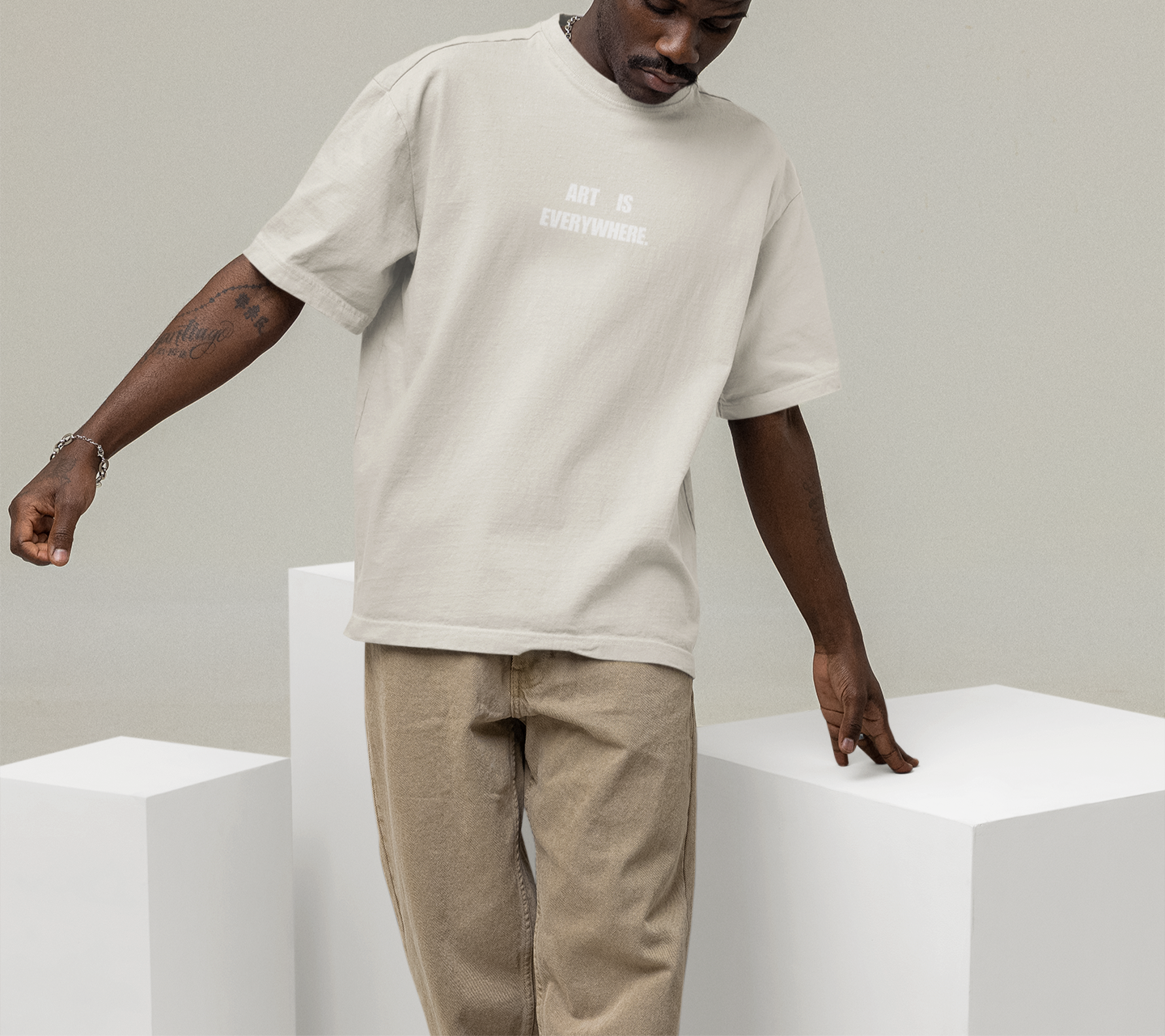 Art Is Everywhere Oversized Graphic T-Shirt